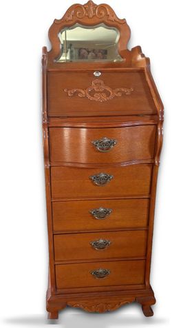 Lexington Brand Vintage Victorian Dresser
