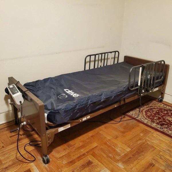 Electric Hospital Be d Fully Functional airloss ma ttress