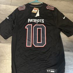 Drake Maye Nike Men’s Jersey 