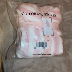 Victoria Secret Bathrobe 