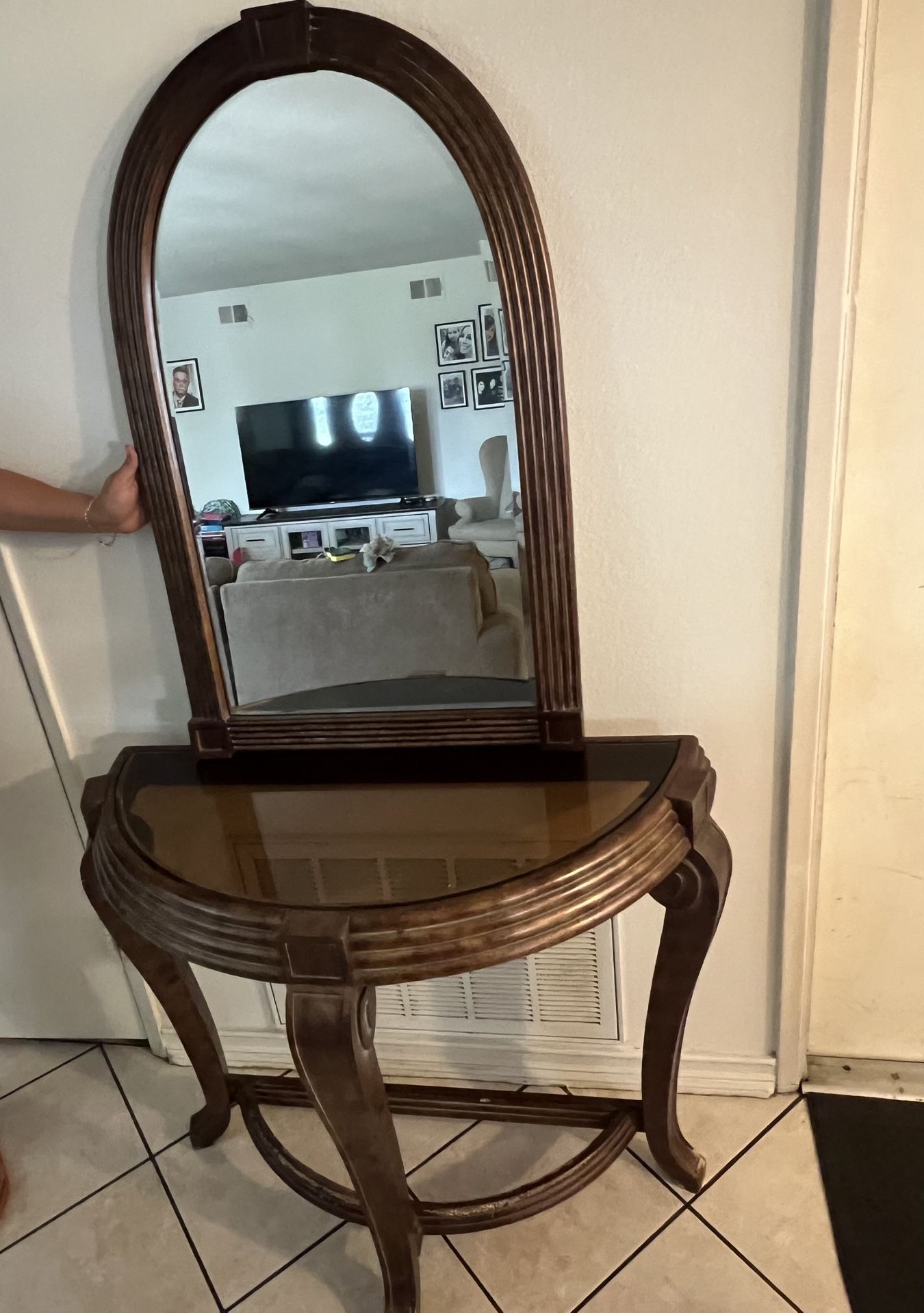 Mirror 