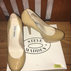 Nude Pumps Womens Size 7.5