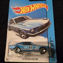 Hot Wheels '67 Custom Mustang