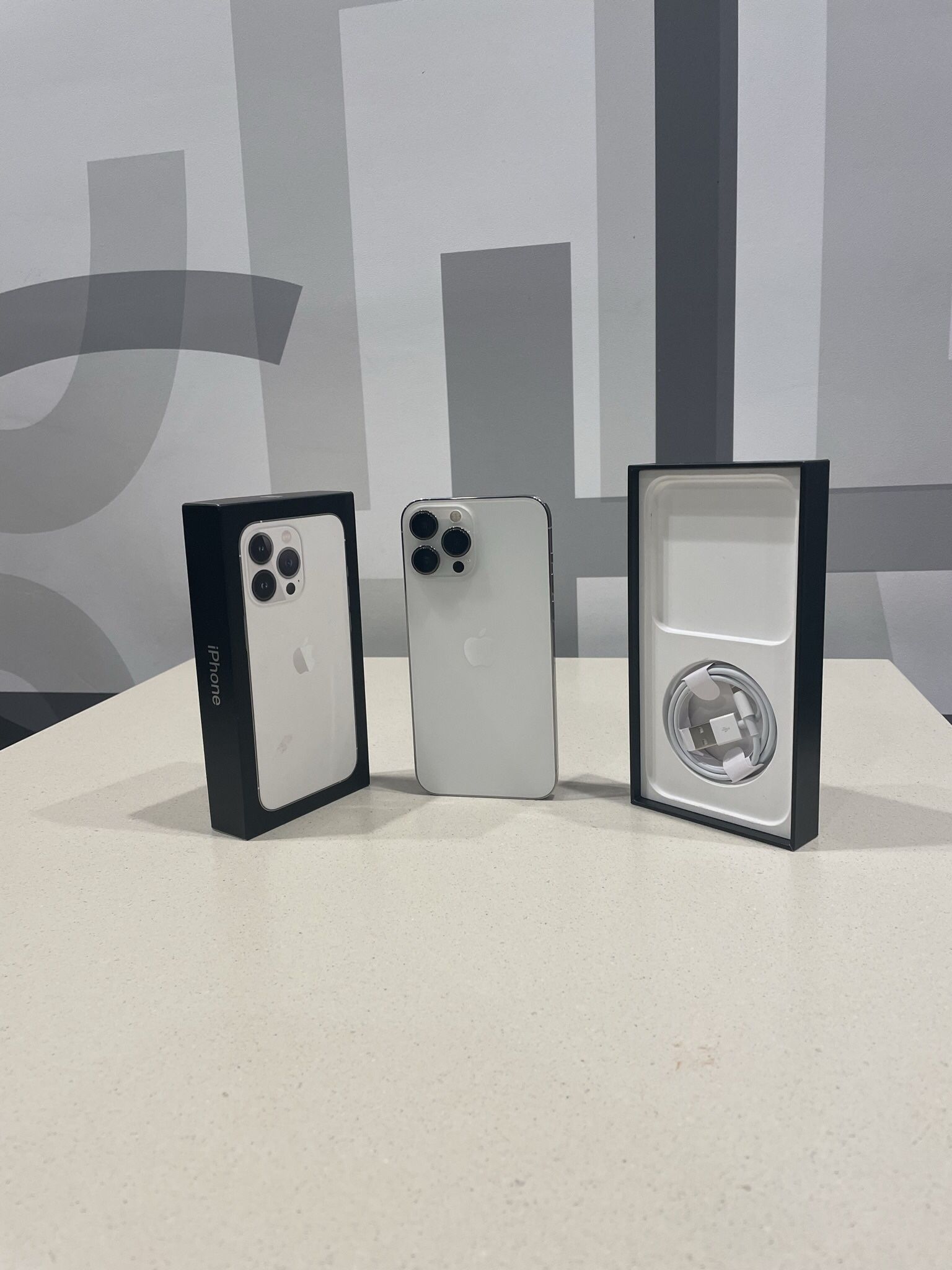 (T-mobile/Sprint Only Unless iOS Update) iPhone 13 Pro Max 128 GB- Silver. iOS 15.6
