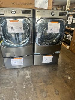 New LG washer and gas dryer set
