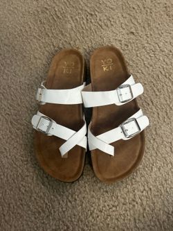 C508 YOKI White Double Strap Buckle Cork Footbed Sandals Women's Size 8.5