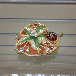 Heart / Ladybug _ Trinket / Figurine - $19.99 ( NEW )