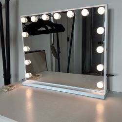 Vanity Mirror Great Condition 