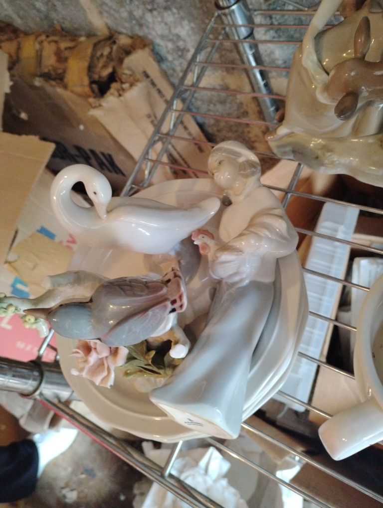 Lladro Swan