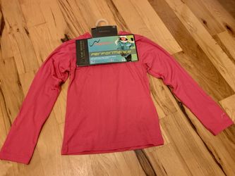 Brand New Girls SZ Small 7/8 Performance Shirt Keeps You dry and Warm