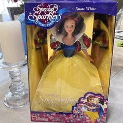 Snow White Special Sparkles Collection Barbie 