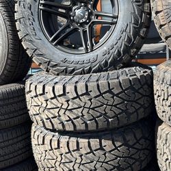 WHEELS VROCK 17x9 BRAND NEW 6x5.5