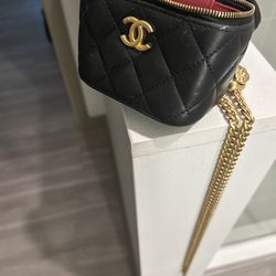 Rare Mini CHANEL vanity handbag purse