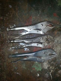 Pliers