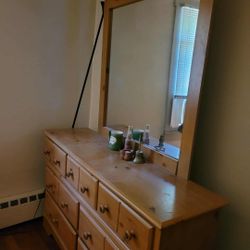 Burrow With Mirror
