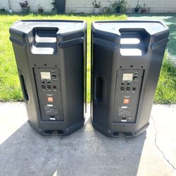 JBL speakers pair (Par de bocinas) $850