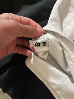  Size small Chrome heart long sleeve shirt