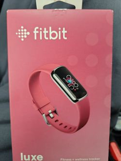 Fitbit LUXE (fitness & wellness tracker)