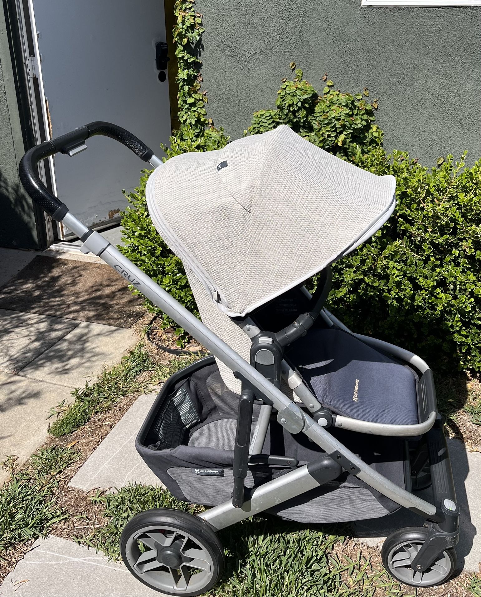 Uppababy V2 Cruz Stroller