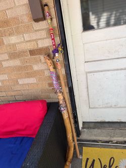 2 HIKING STICKS