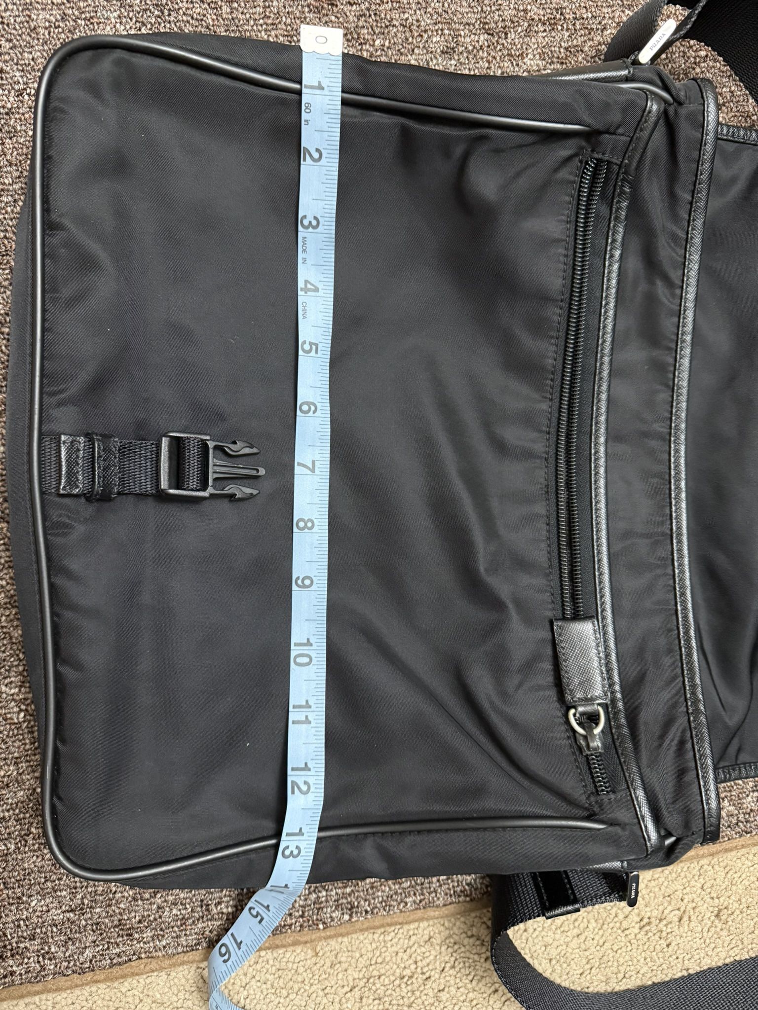 Messenger Bag Praaaaada