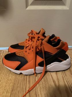 BRAND NEW! Nike Air Huarache Hot Curry