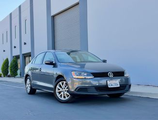 2014 VOLKSWAGEN JETTA SE w/Connectivity SEDAN
