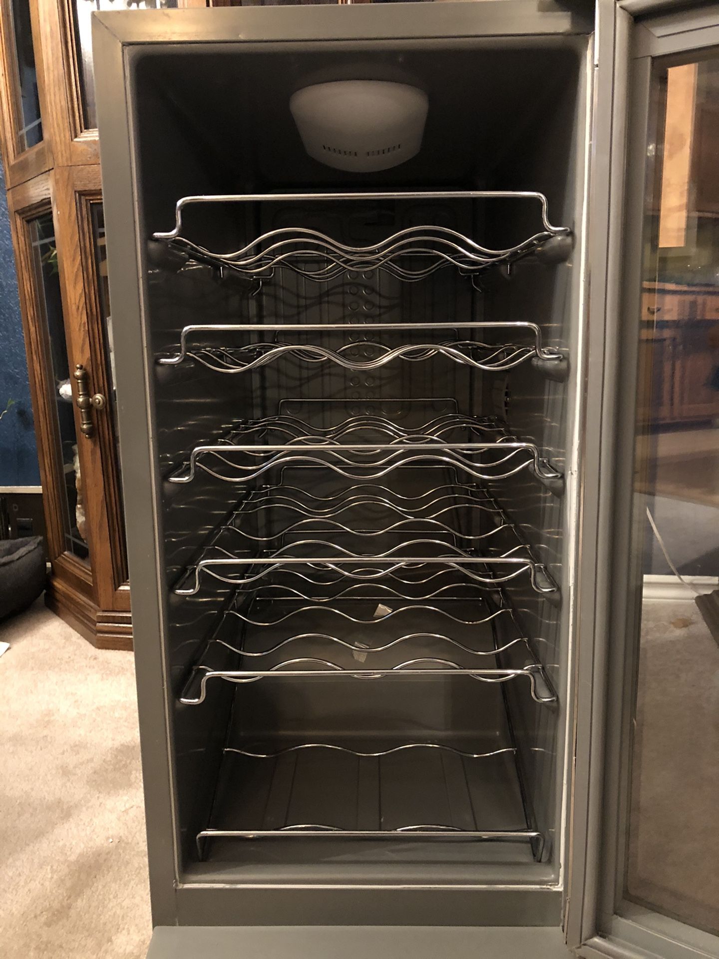 Everstar 30 Bottle Wine Cooler for Sale in Seattle, WA OfferUp