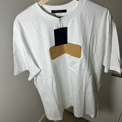 Authentic Louis Vuitton White T-Shirt w/ Leather Patch Logo (Size M, L )