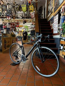 Road Bike - Cannondale 