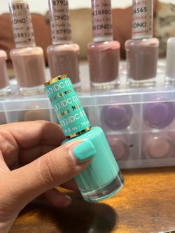 DND Nail polish (58pcs)