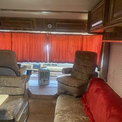 RV 30 Ft 1989 Sun sport sleeps About 7