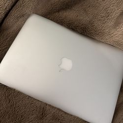 MacBook Air 13 In. 2017 