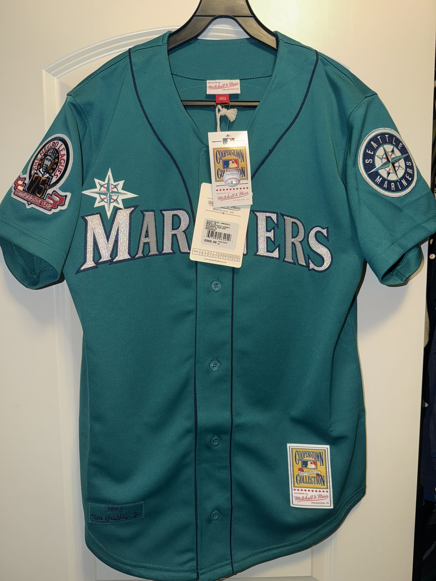 Brand New Ken Griffey Jr Teal Mitchell & Ness Medium Jersey
