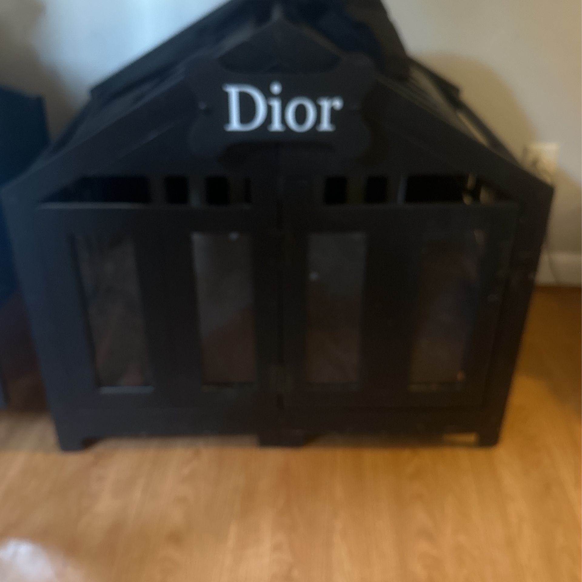 WLO Wooden Dog Crate and Bed