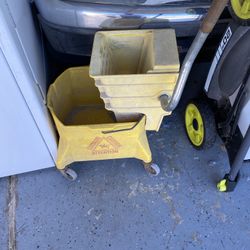 Heavy Duty Fiberglass Mop, Bucket, $10 /(contact info removed)