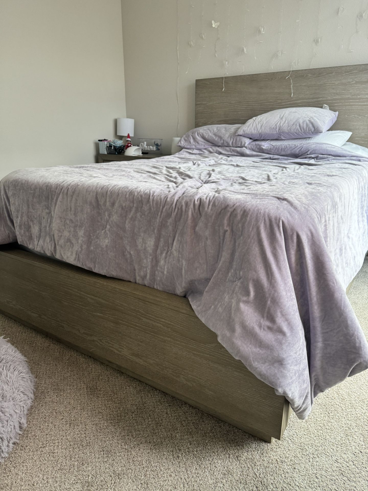 Living Spaces Queen Bed Frame + Mattress for Sale in Rancho Cucamonga