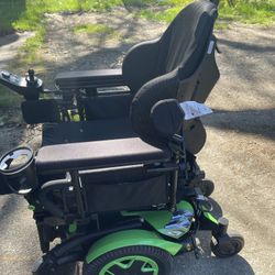 Electric Wheelchair 