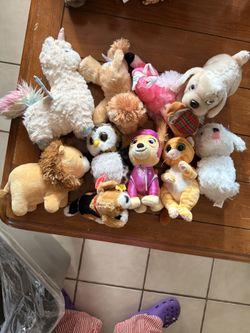 10 small random Plushies