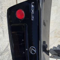 Lexus Is300 Onyx Black Trunk