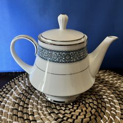 Noritake Porcelain Made In Japan Tea Pot 