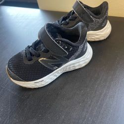 New Balance Fresh Foam Arishi  tennis shoes toddler size 4