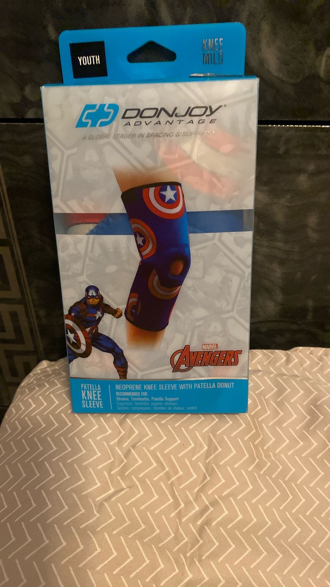 Marvel Avengers Patella Knee Sleeves (3 Left)