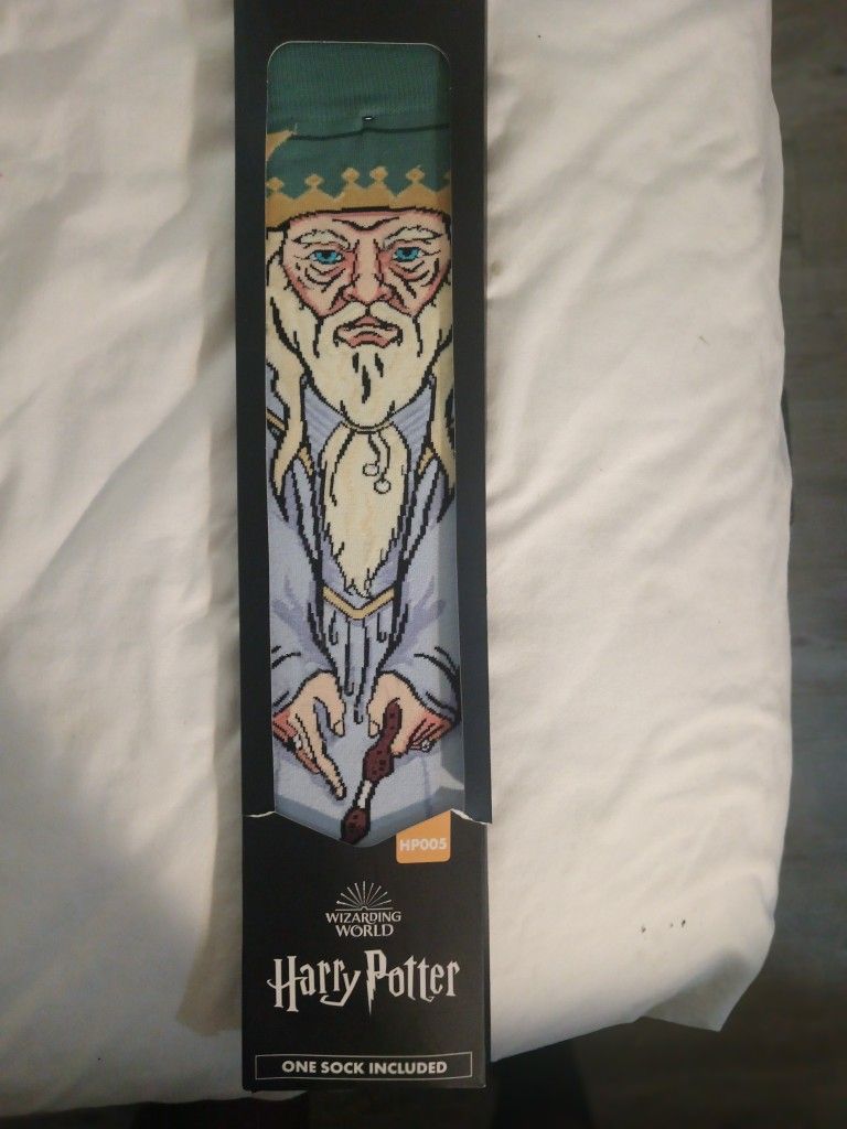 Harry Potter Dumbledore Sock – Official Wizarding World Collectible