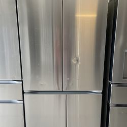 New LG 26.5 cu. ft. Smart Counter-Depth MAX French Door Refrigerator