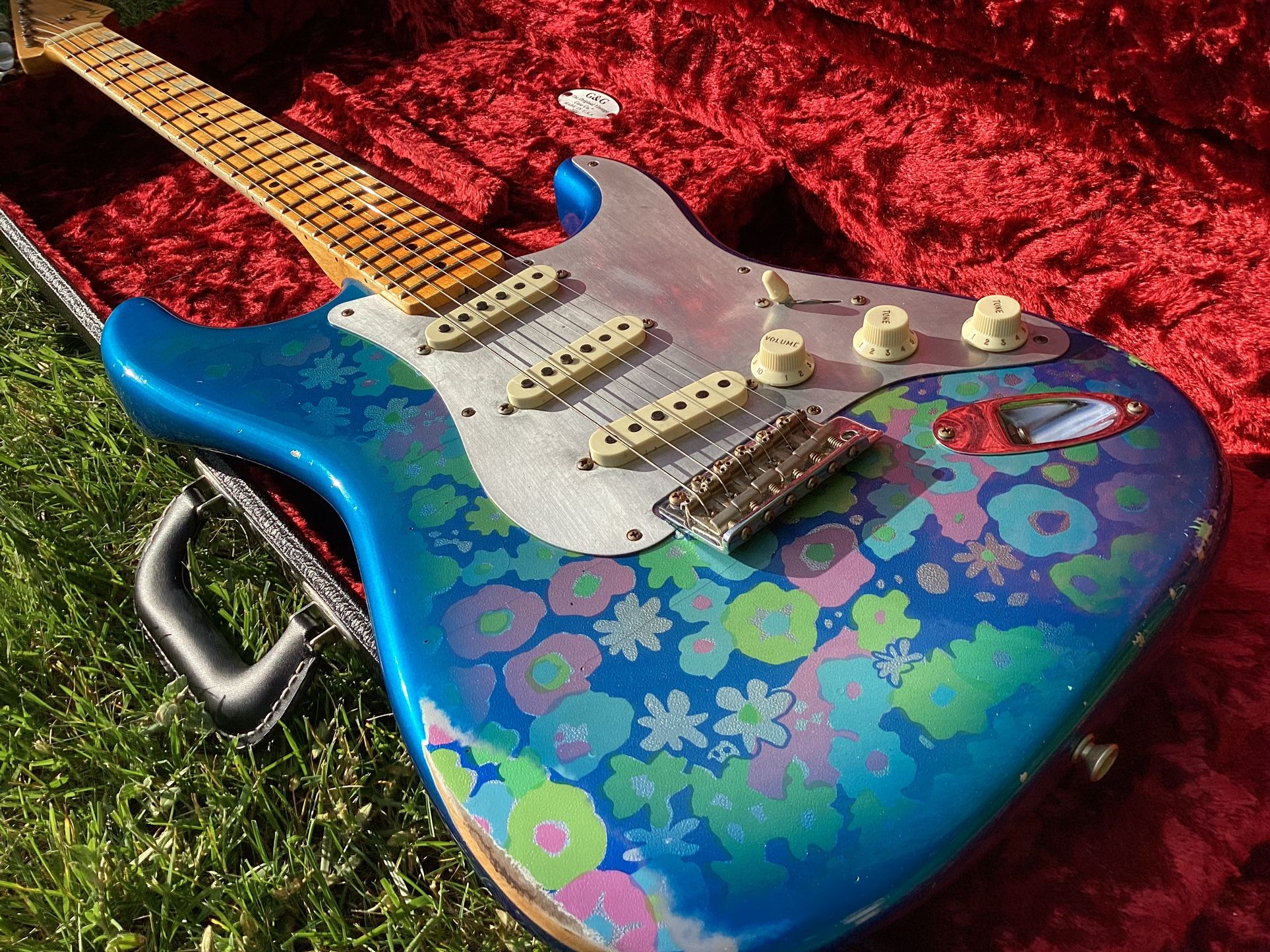 Fender Custom Shop Limited Edition El Diablo Flower Power Stratocaster Mint NOS Condition W/Case COA ETC.