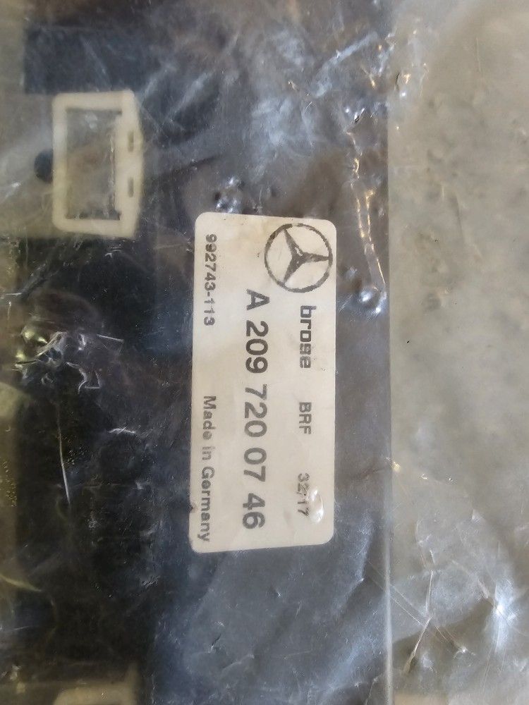 Mercedes W209 Coupe Left Front Window Regulator, Genuine Mercedes Brand New