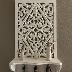 White Shelf with 3 Hooks - Functional and Stylish