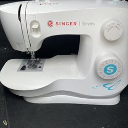 Singer Sewing Machine