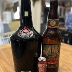 Set of 2 vintage bottles